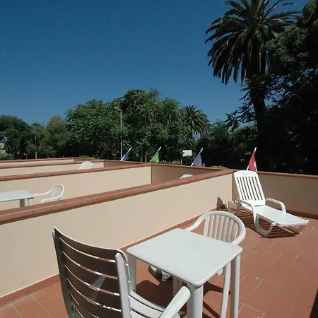 كريستال فندق