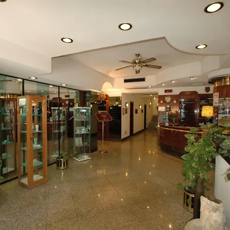 كريستال فندق بورتوفيرّايو