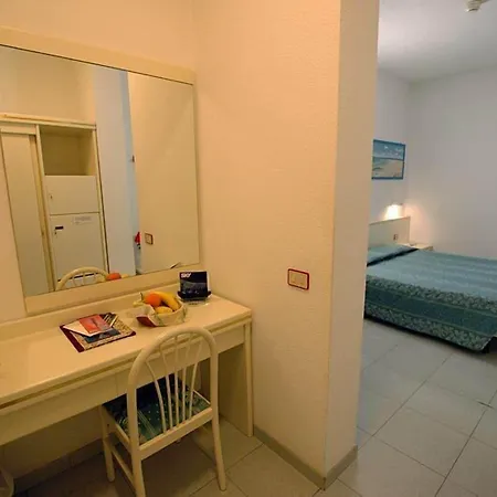 كريستال بورتوفيرّايو