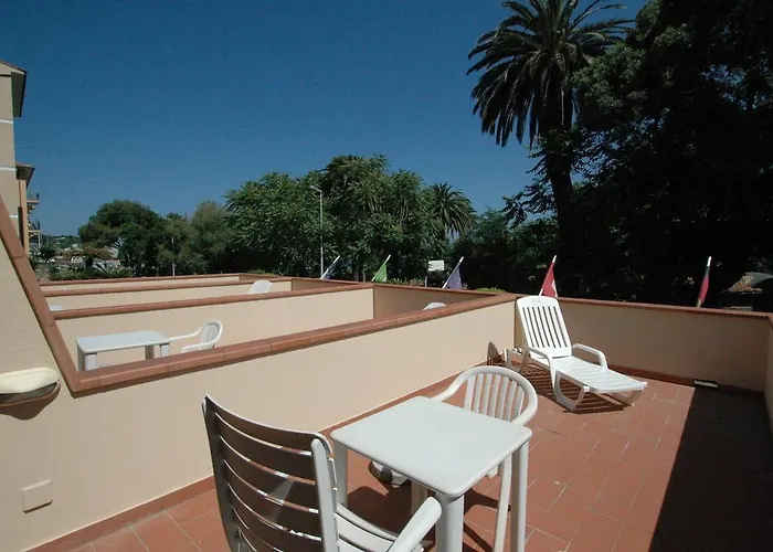 كريستال فندق