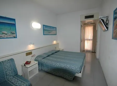 Crystal Hotel 4*